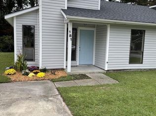 181 Village Cir, Jacksonville, NC 28546