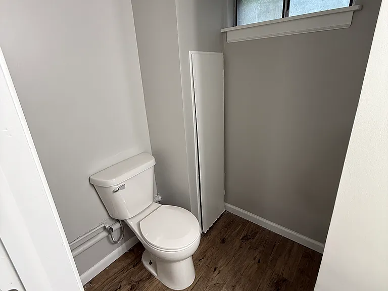 811 Pierre St #2 — Photo 7
