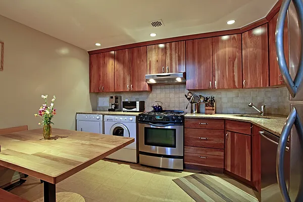 Sold by Corcoran | media 32