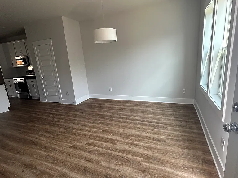 1909 Plott Balsam Dr — Photo 6