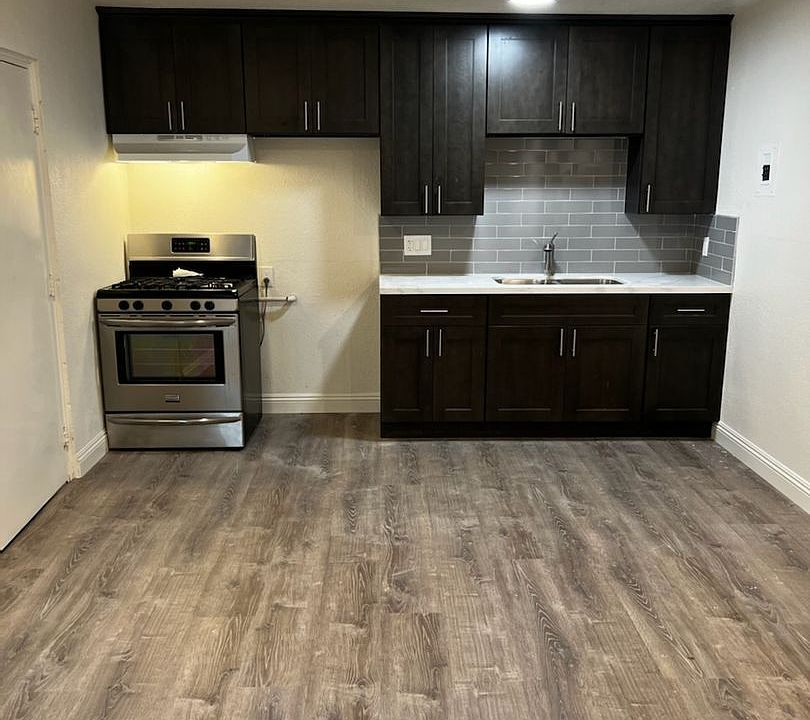 1st image of 7800 Athens Cir #6