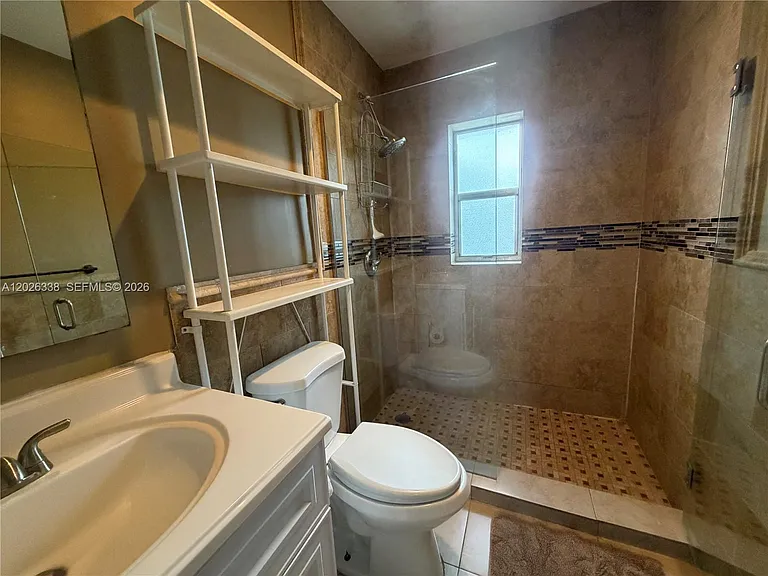 414 SW 2nd Ter #0 — Photo 7