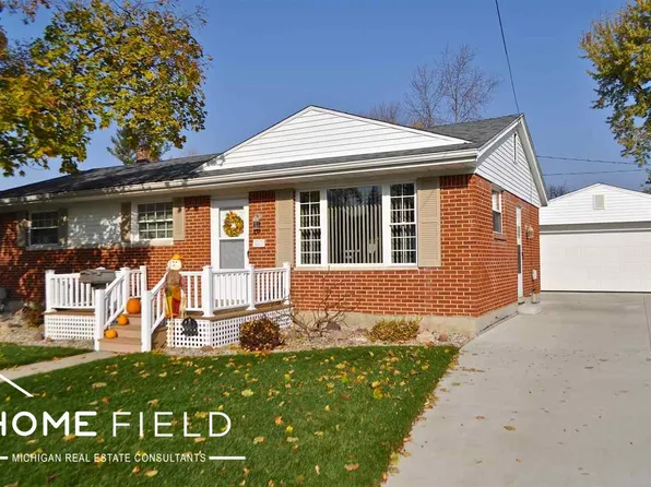 813 E King St, Owosso, MI 48867
