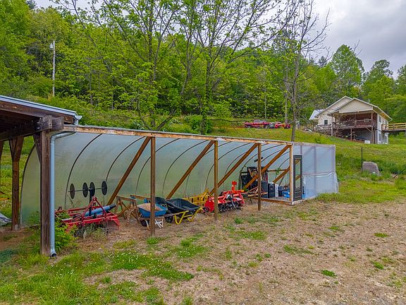 7th image of 1168 Carl Slagle Rd