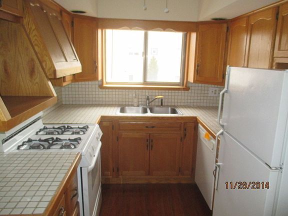 3rd image of 17340 S Ridgeland Ave #2S