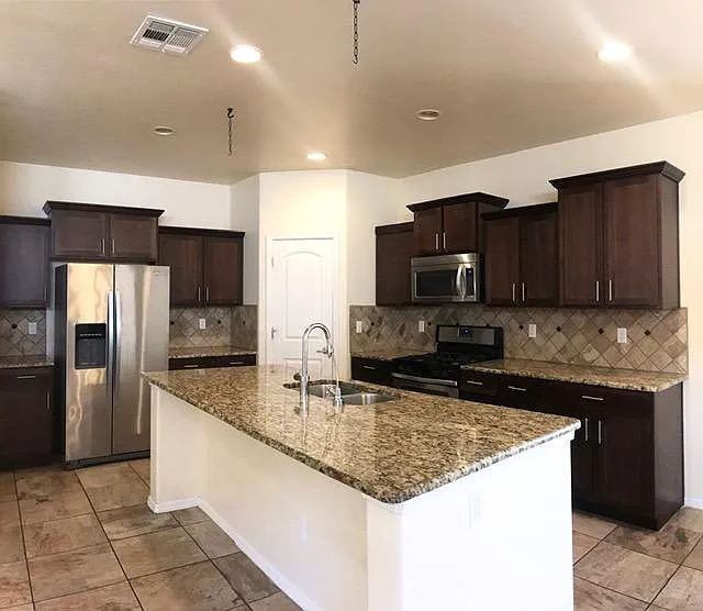 4596 Arabela Dr — Photo 4