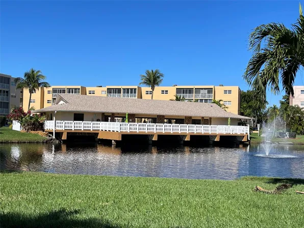 205 SE 11th Terrace #207, Dania Beach, FL 33004