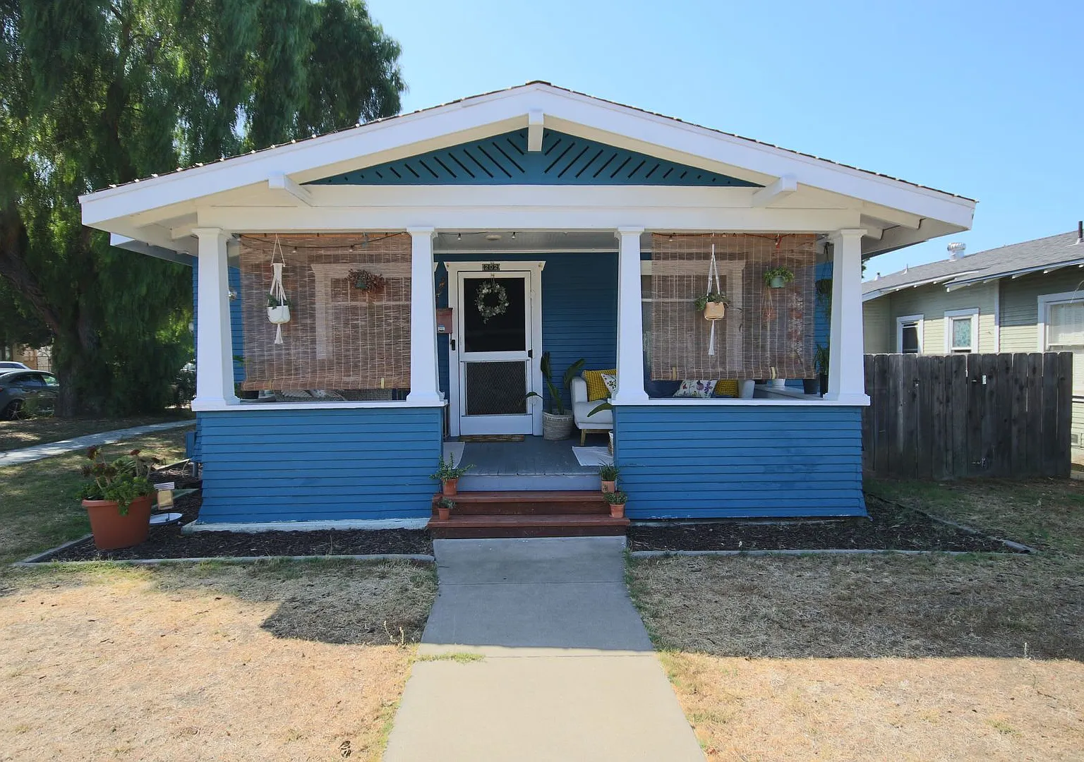 3 Bedroom Craftsman Home with 1-Car Garage — Photo 2