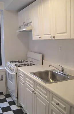 Rented by Goldfarb Properties | media 10