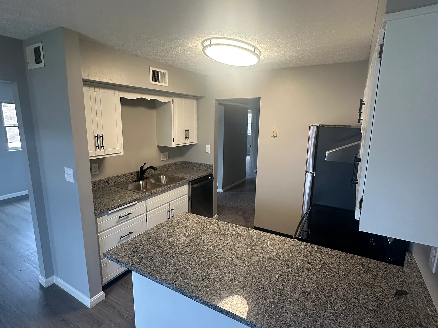 39 Orphanage Rd — Photo 4