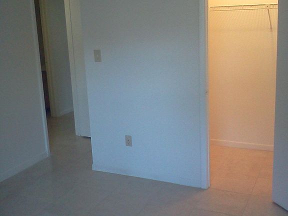 3rd image of 525 S Lincoln Ave Unit 101