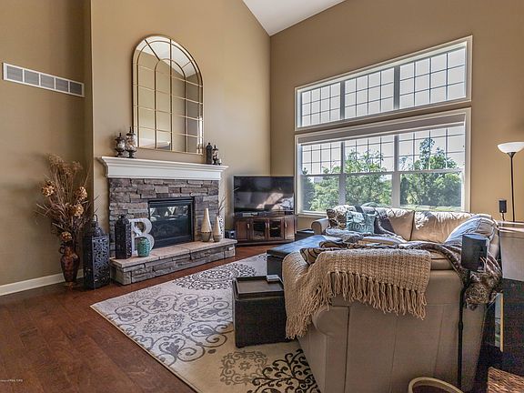 5th image of 11840 Murano Dr