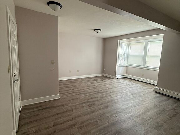 2nd image of 40 Winthrop St APT 4
