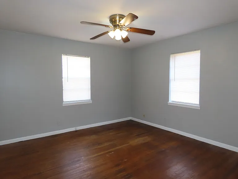 2423 Plume Dr — Photo 16