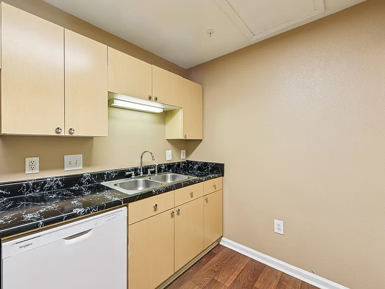 Westfield Thorngrove, LLC — Photo 40