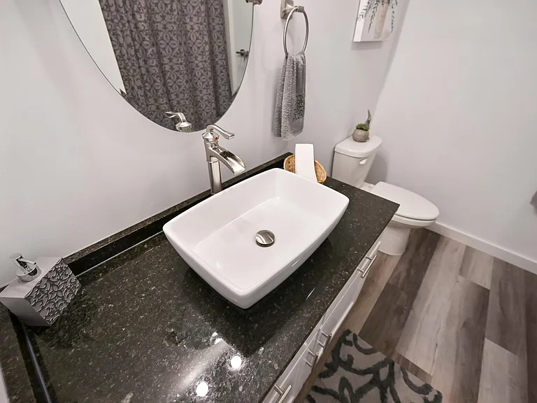 Mt. Nebo Apartments — Photo 24