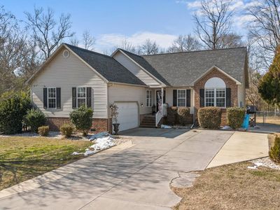 131 Forest Bluff Drive, Jacksonville, NC, 28540