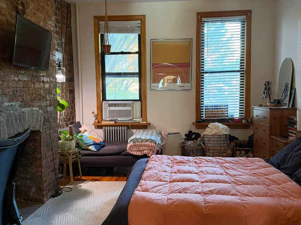 1073 Manhattan Ave #R2, Brooklyn, NY 11222