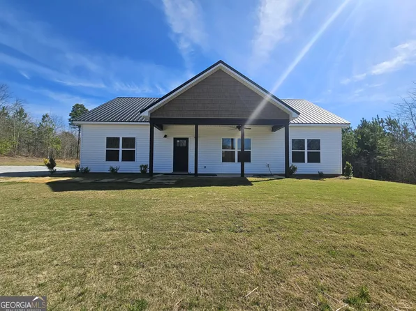 2451 County Road 75, Roanoke, AL 36274