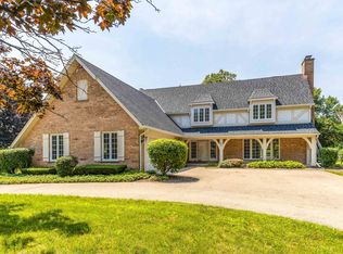 931 Coventry Dr, Lake Forest, IL