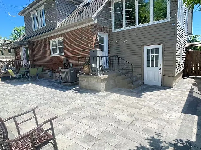 34 Grassmere Ct — Photo 3