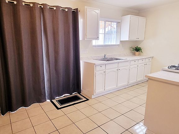 4th image of 522 N Avenue 50