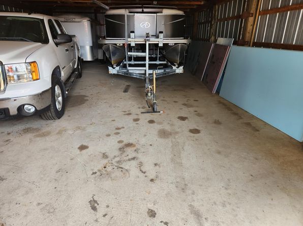 180 Phillips Dr, Trufant, MI 49347