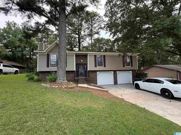 816 Pine Forest Cir, Birmingham, AL 35235