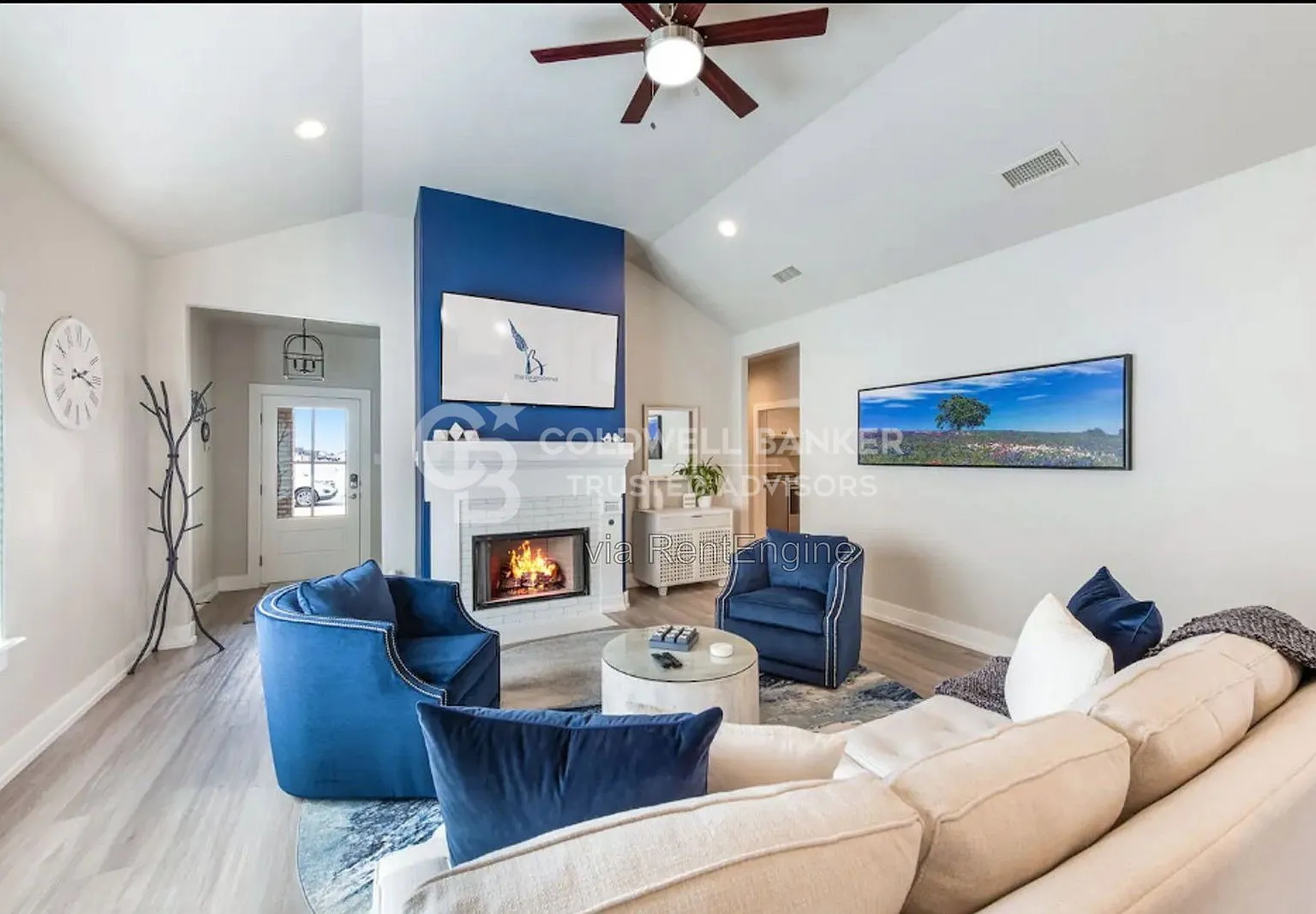 3 bed, 2.0 bath, 1801 sqft, $1,750 — Photo 2