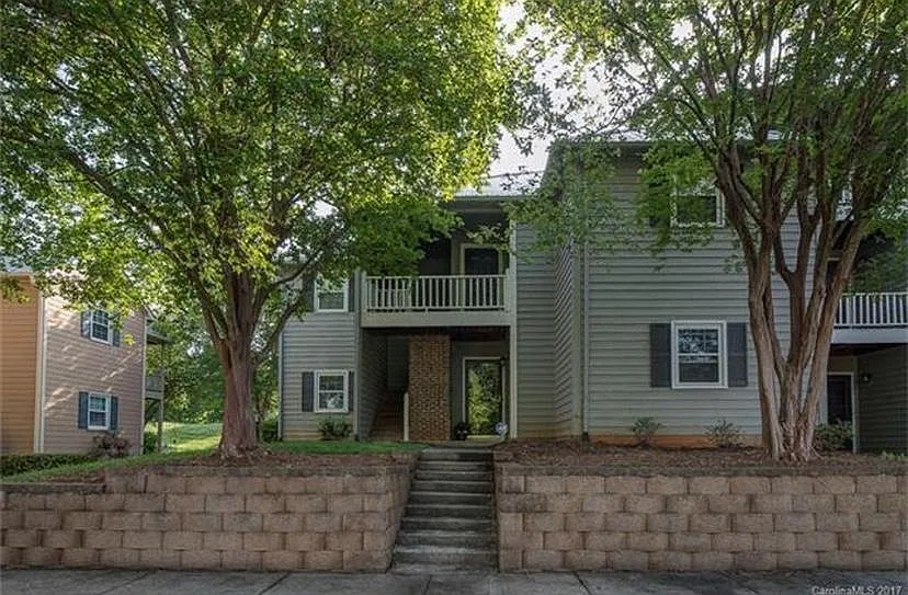2 bed, 1022 sqft, $1,800 — Photo 4