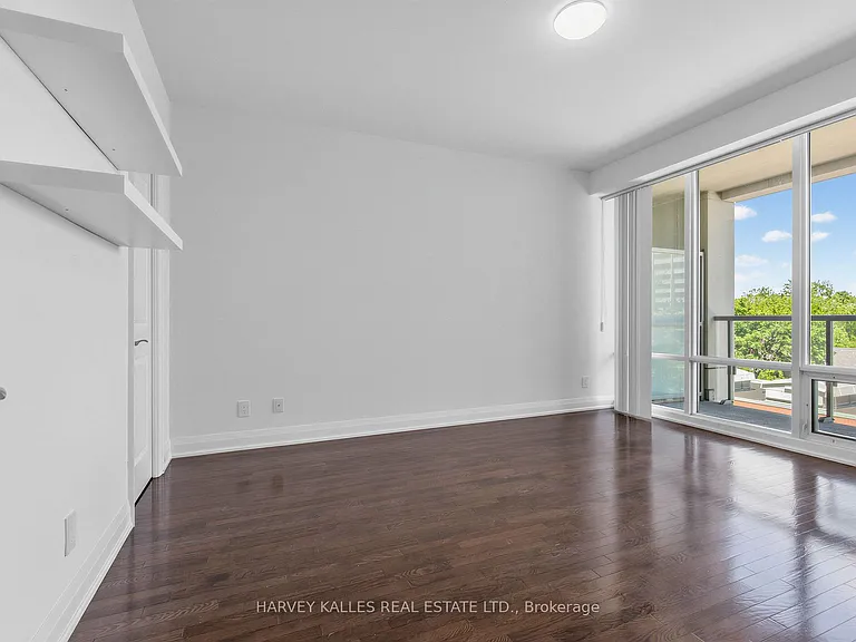 1 Bedford Rd #421 — Photo 14