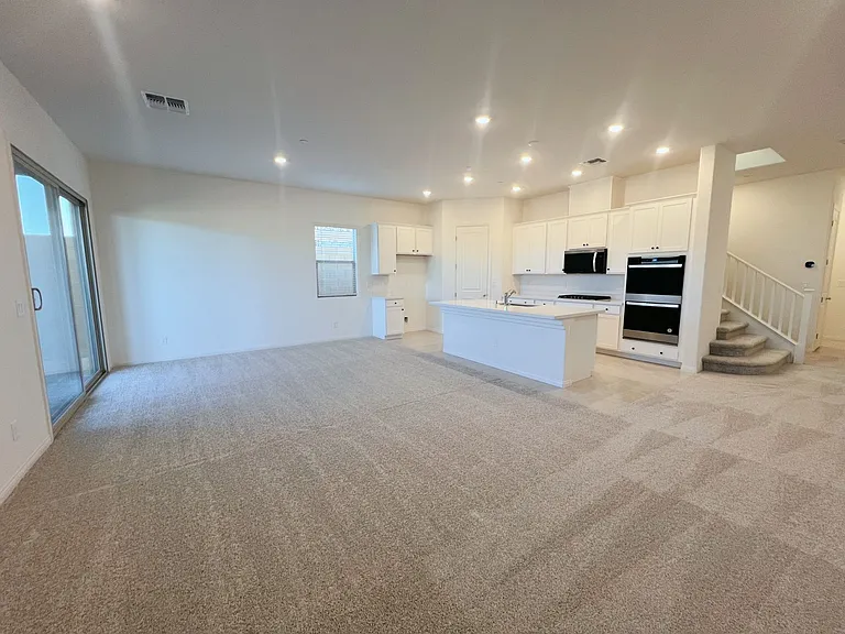 1598 Crested Eagle St — Photo 3