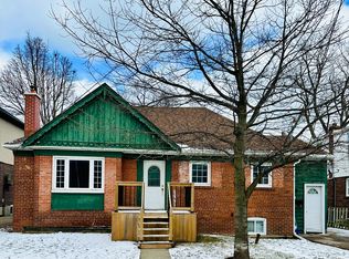 27 Royal York Rd, Toronto, ON M8V2T3