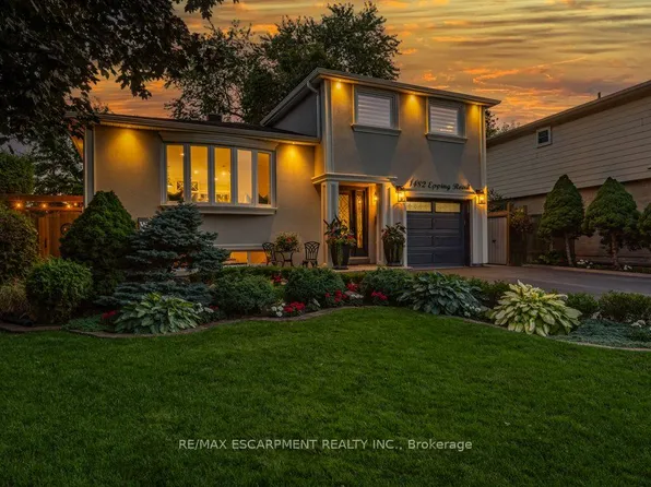 1482 Epping Rd, Burlington, ON L7M 1P4