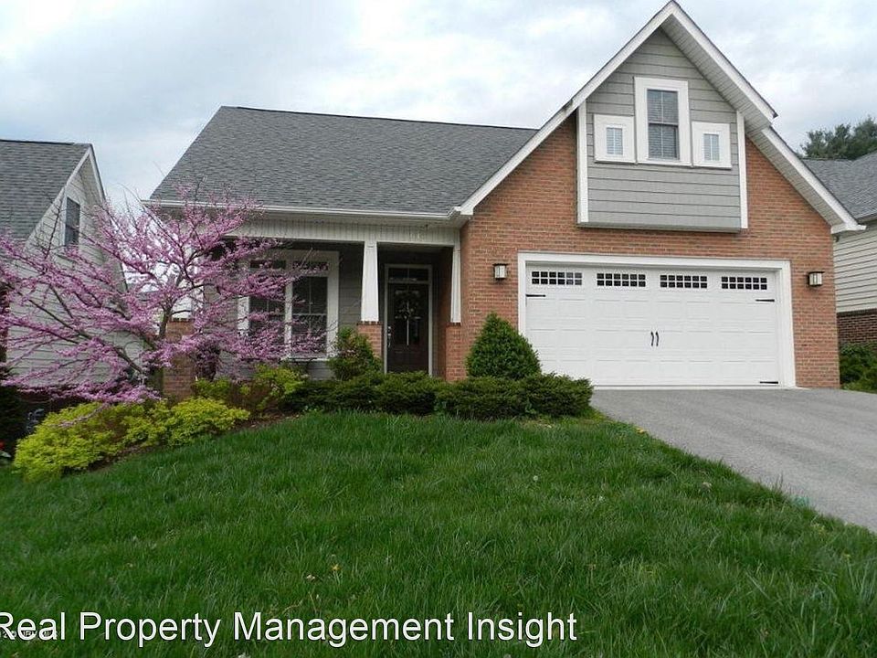 1st image of 611 Palmer Dr
