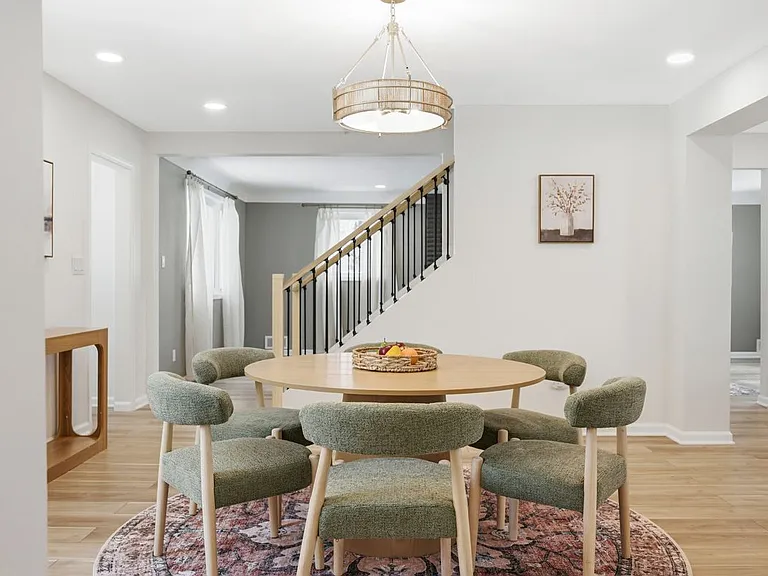 624 Orchard Hill Dr — Photo 13