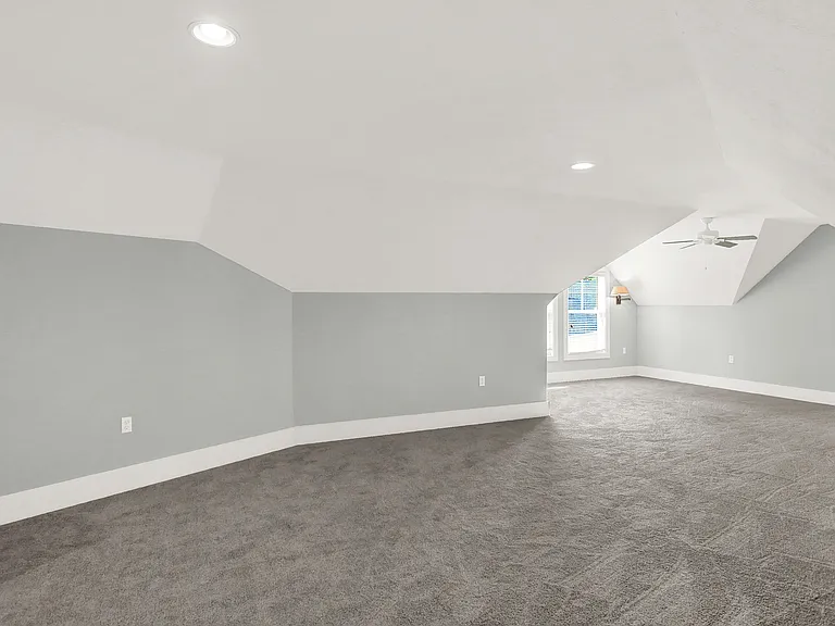16893 Oak Manor Dr — Photo 60