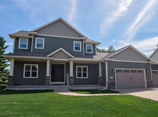 4823 Club House Lane, Eau Claire, WI 54703