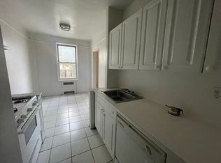 120 Kenilworth Pl #M2, Brooklyn, NY 11210