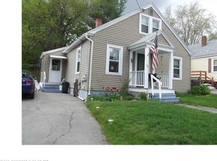 30 Hallowell St, Winslow, ME 04901