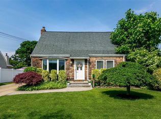 1066 Bowling Green Dr, Westbury, NY 11590
