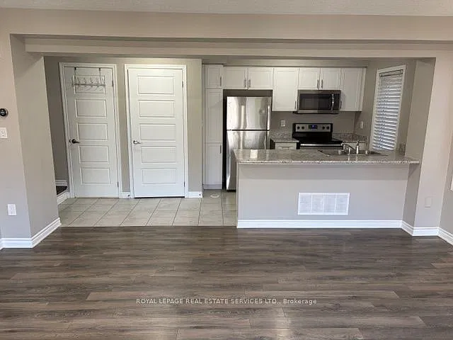 3 bed, $3,000 — Photo 4