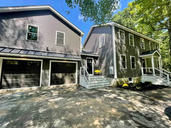 14 FARMER Road, Hooksett, NH 03106