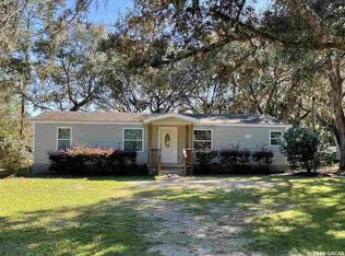 251 Neal Rd, Hawthorne, FL 32640