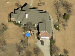 8301 Deerwood Forest Dr, Benbrook, TX 76126