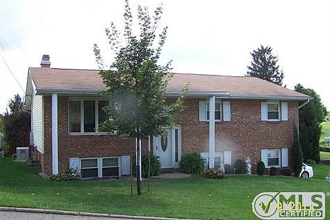 1st image of 2221 Williamsburg Dr