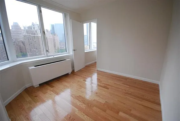 Rented by Luxury Habitat | media 15