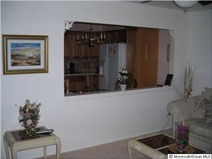 3rd image of 7A Cypress St