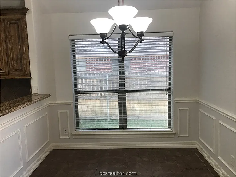 3905 Tournay Ln — Photo 9