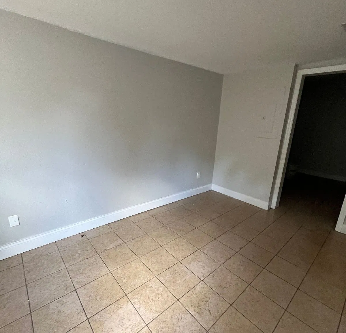 1 bed, 1.0 bath, 518 sqft, $850 — Photo 3
